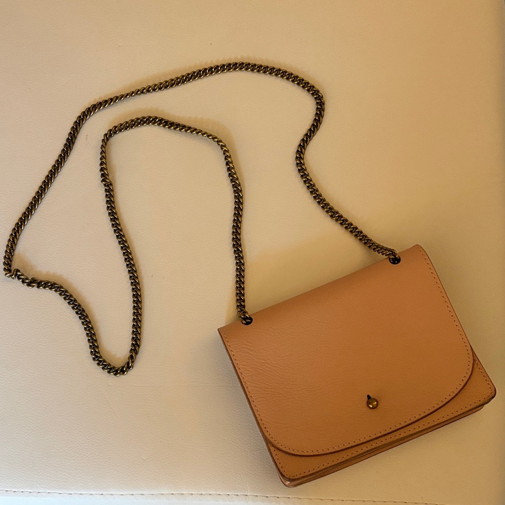 Chic Baby Pink Crossbody Bag with Chain Strap